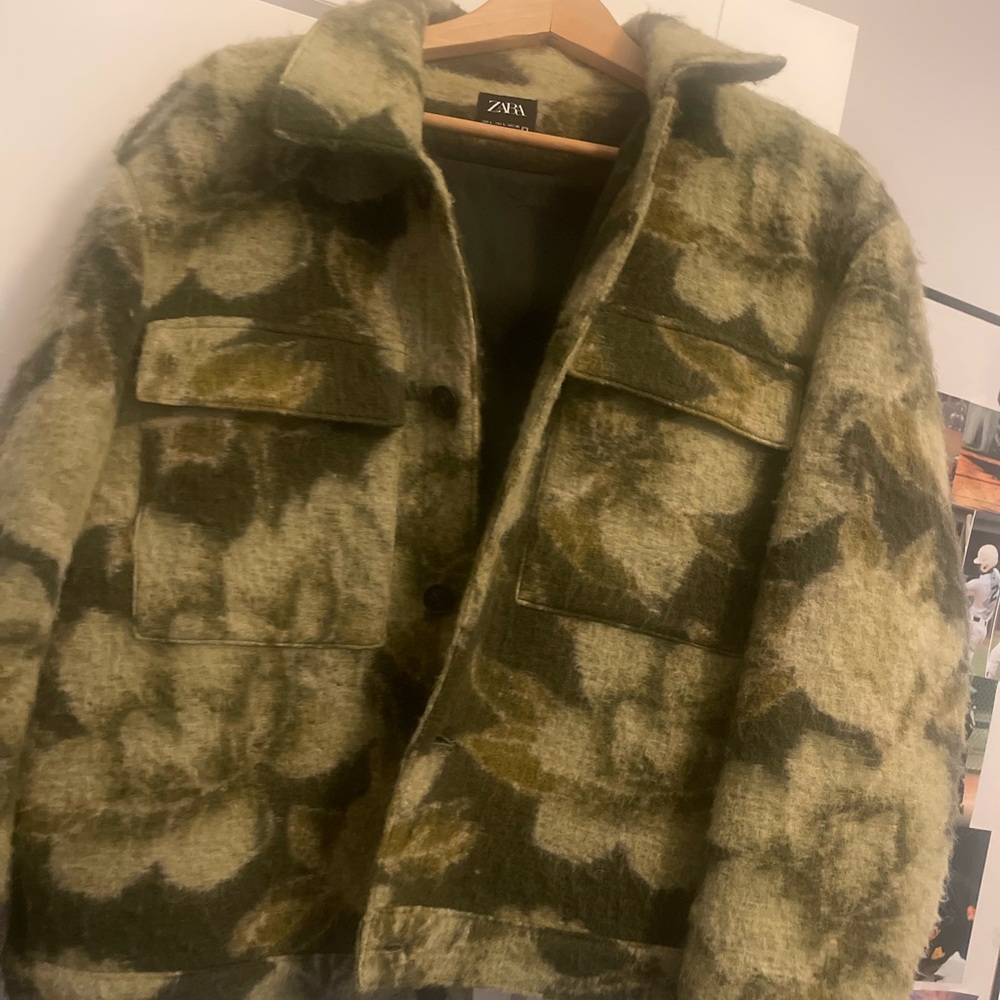 Beautiful camo fuzzy jacket.